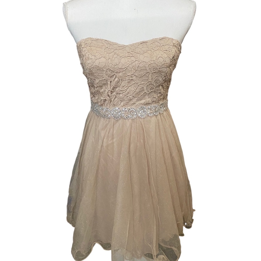 City Triangles Nude Gold lace strapless mini prom homecoming formal dress Size 7